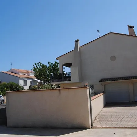 Lägenhet Avec Piscine Et Parking Prive