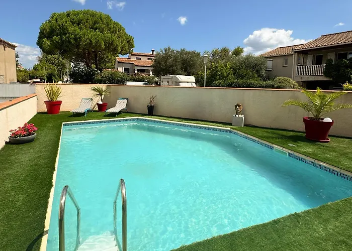 Appartement Avec Piscine Et Parking Prive *